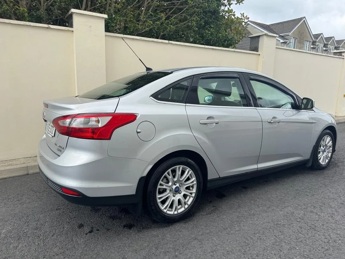 2013 Ford Focus Top Spec Titanium Model - Image 4