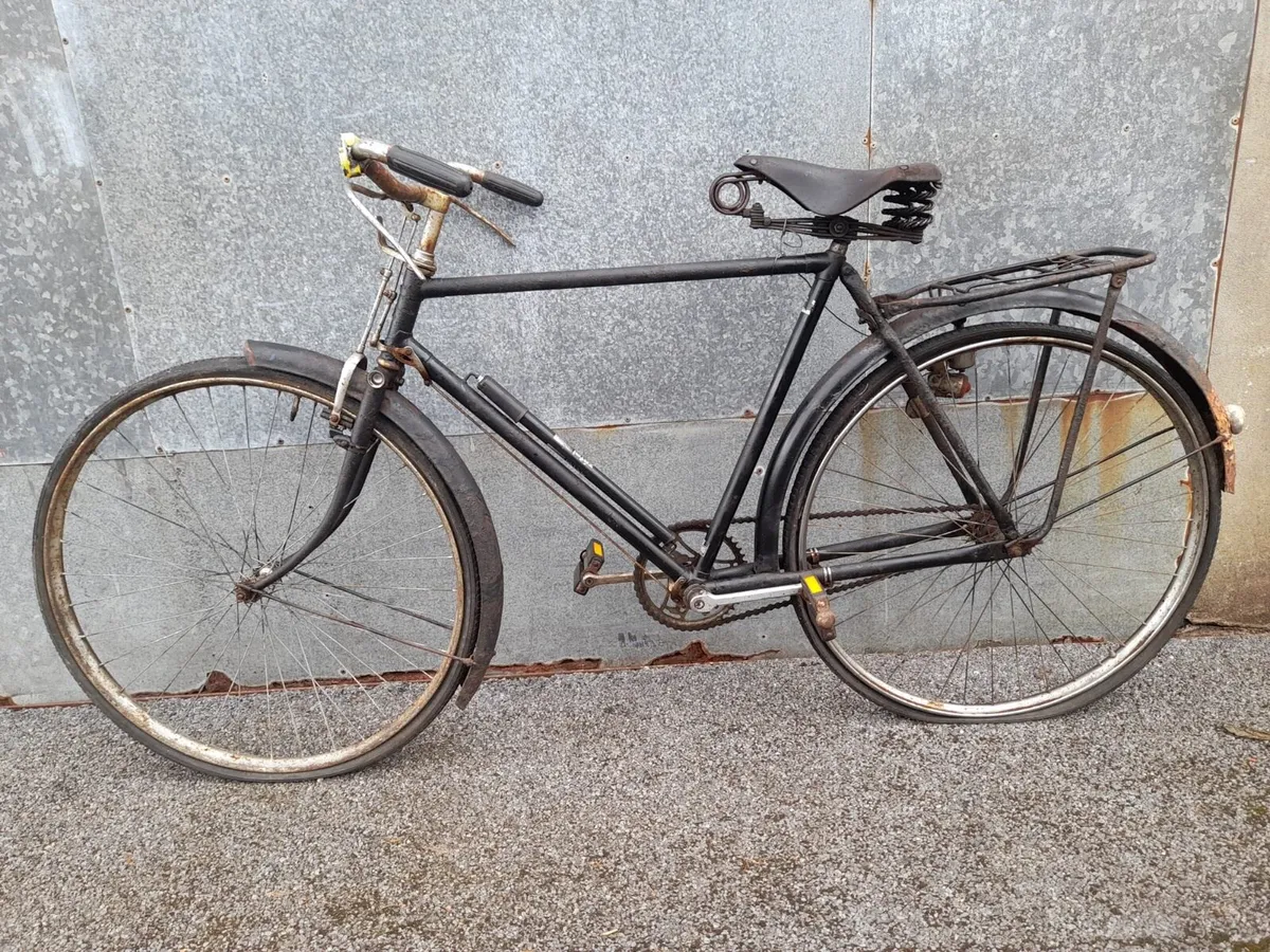 Antique Raleigh men’s bicycle - Image 1