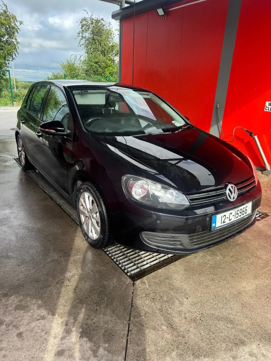 VOLKSWAGEN GOLF 1.6 TDI DSG AUTOMATIC - Image 1