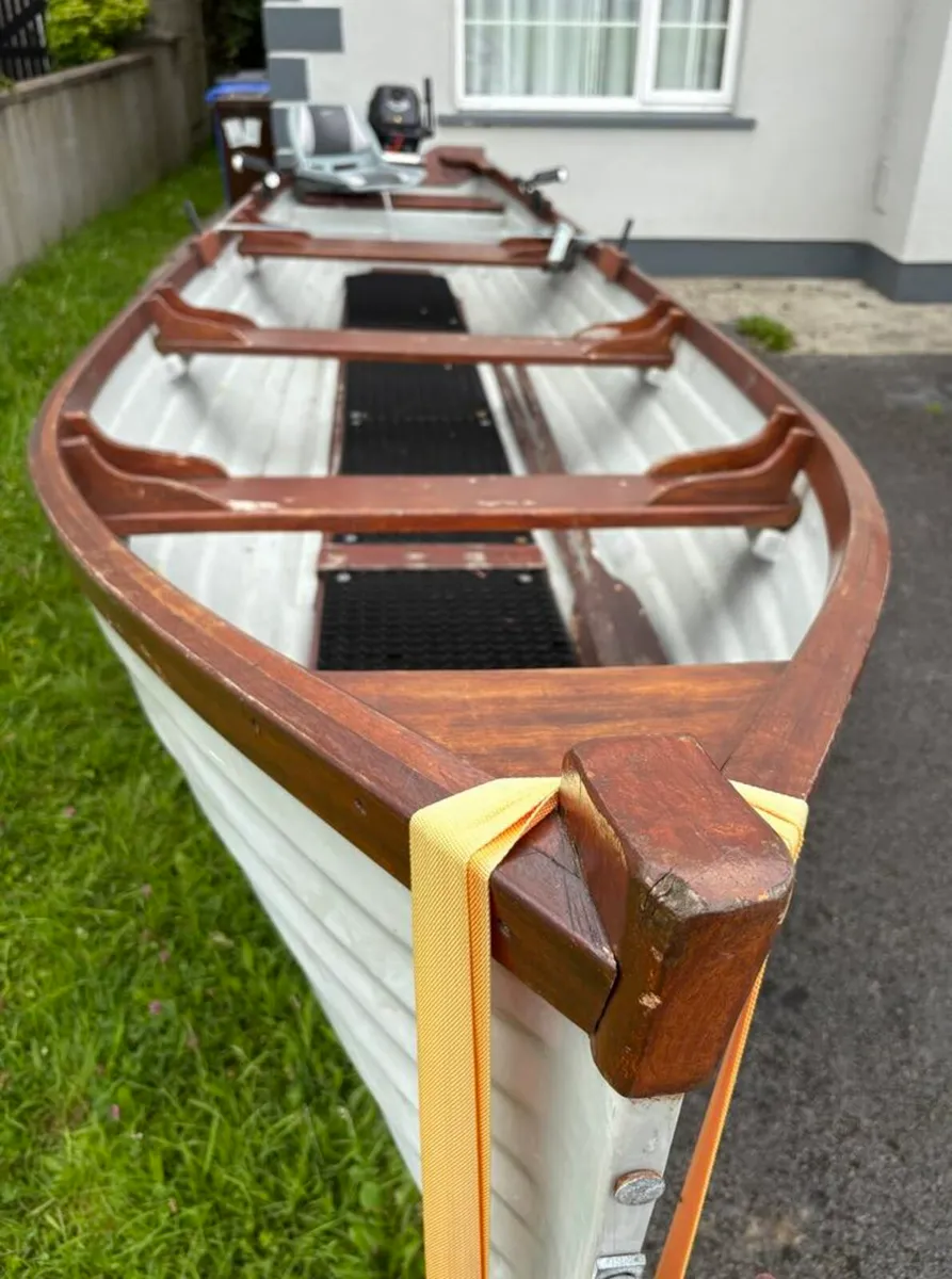 Lake boat 17ft Anlers Fancy trailer engine - Image 4