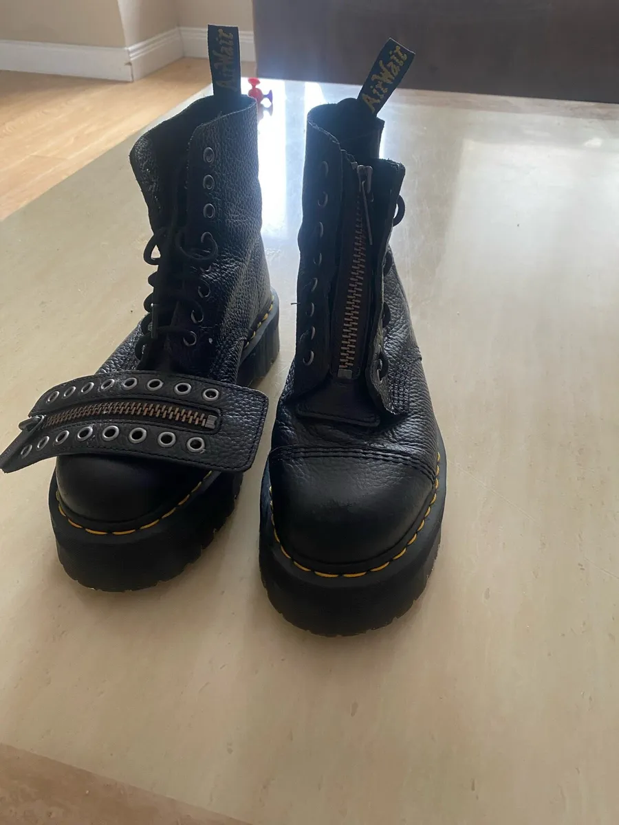 Doc martens - Image 1