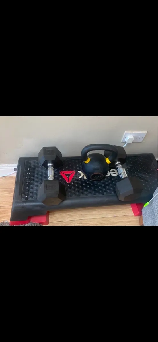 12.5 kg weights 16kg kettlebell and stepper