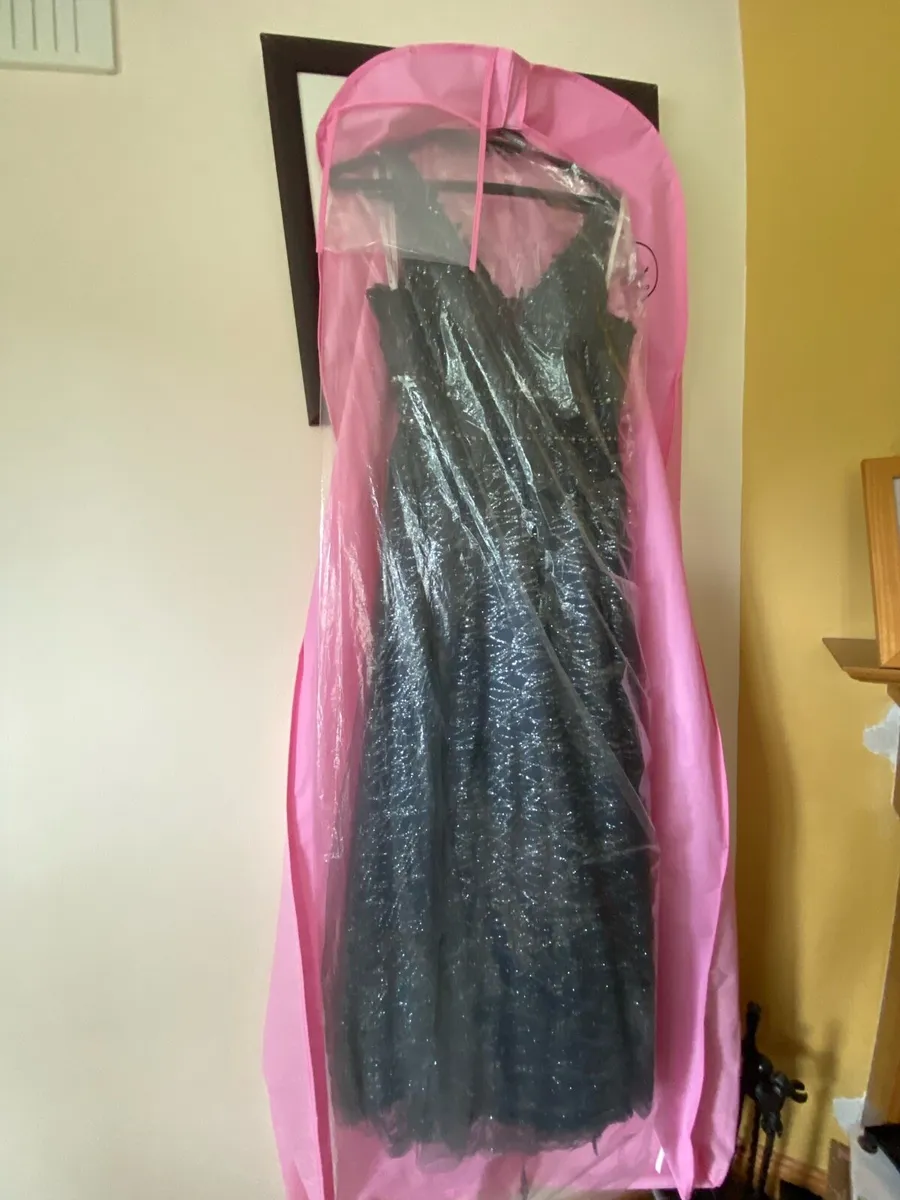 Debs dress - Image 2