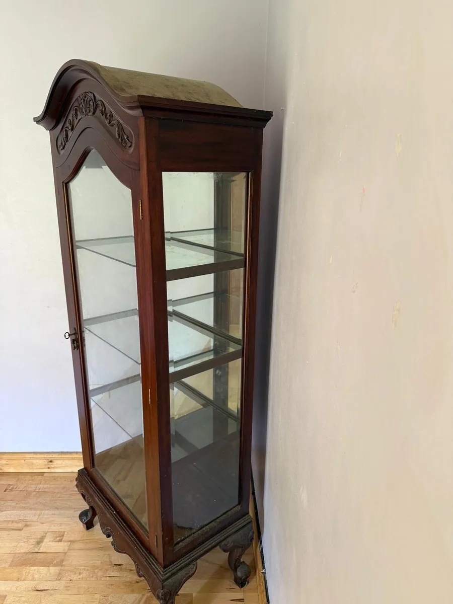 Elegant Vintage Glass Display Cabinet - Image 3