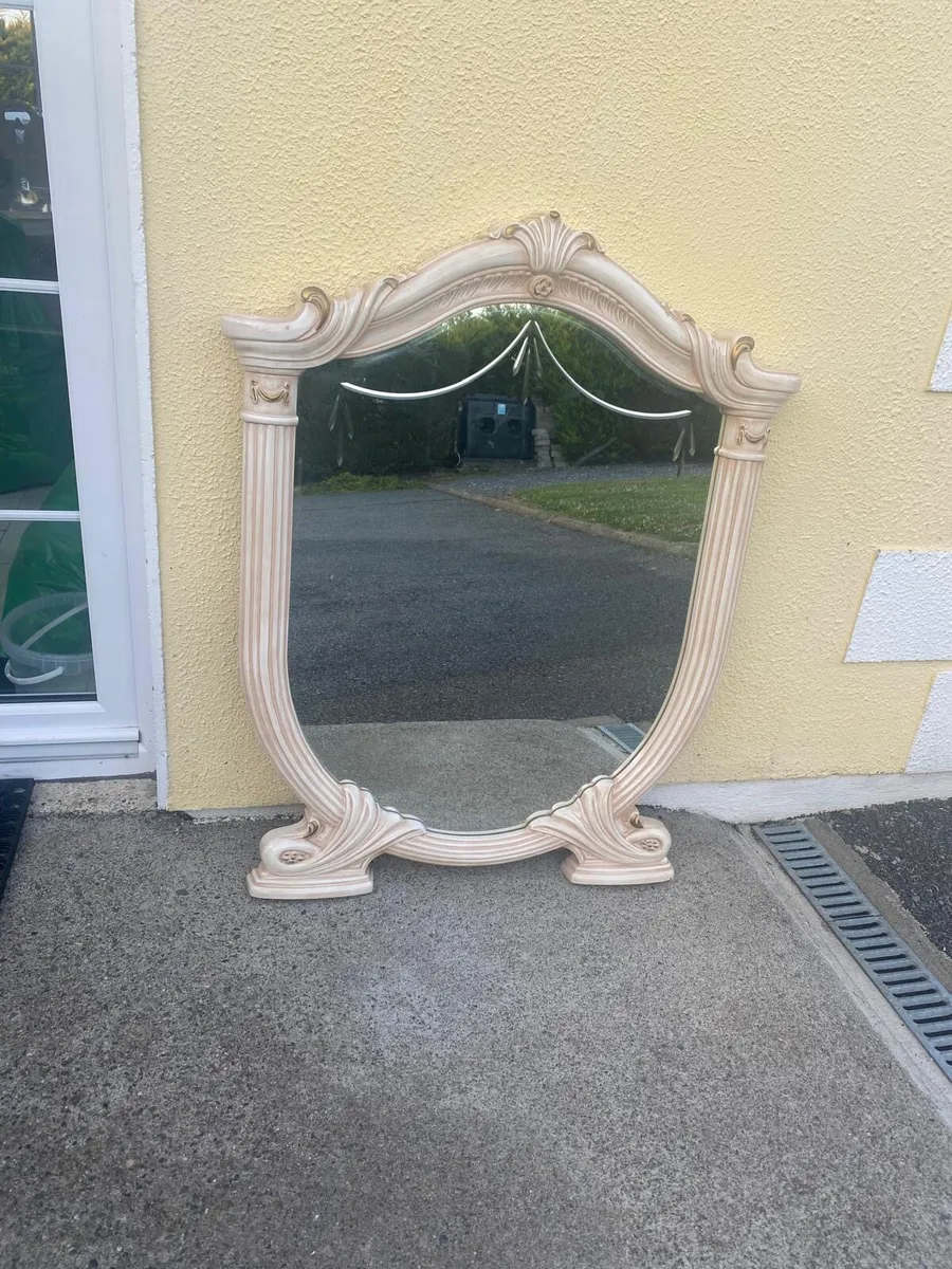 Italian style mirror - Image 1