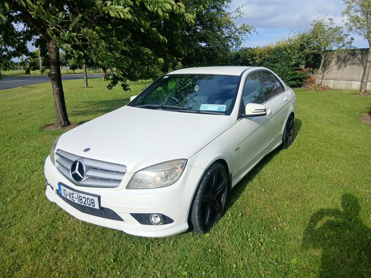 2010 Mercedes C200 - Image 3