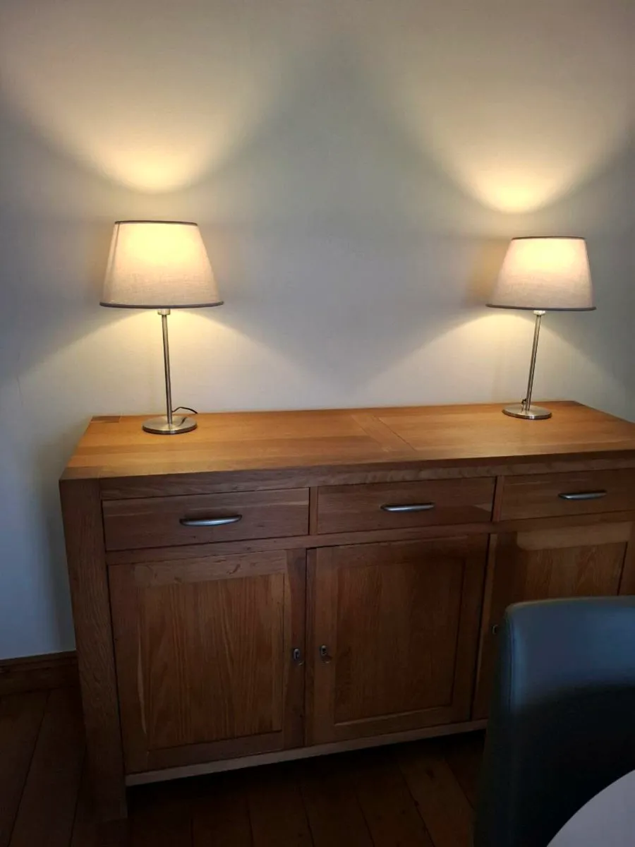 Solid oak dresser - Image 1