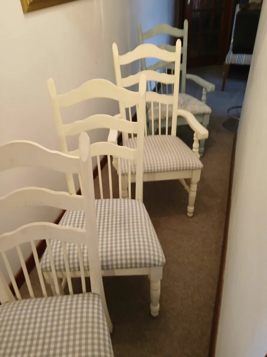 Chairs vintage lot of ....(4)...delivered - Image 2