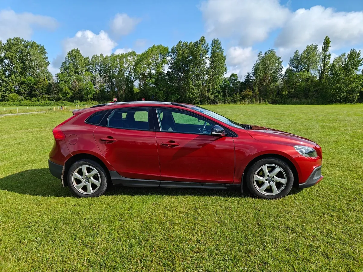 Volvo V40 Cross Country D2 1.6 - Image 4