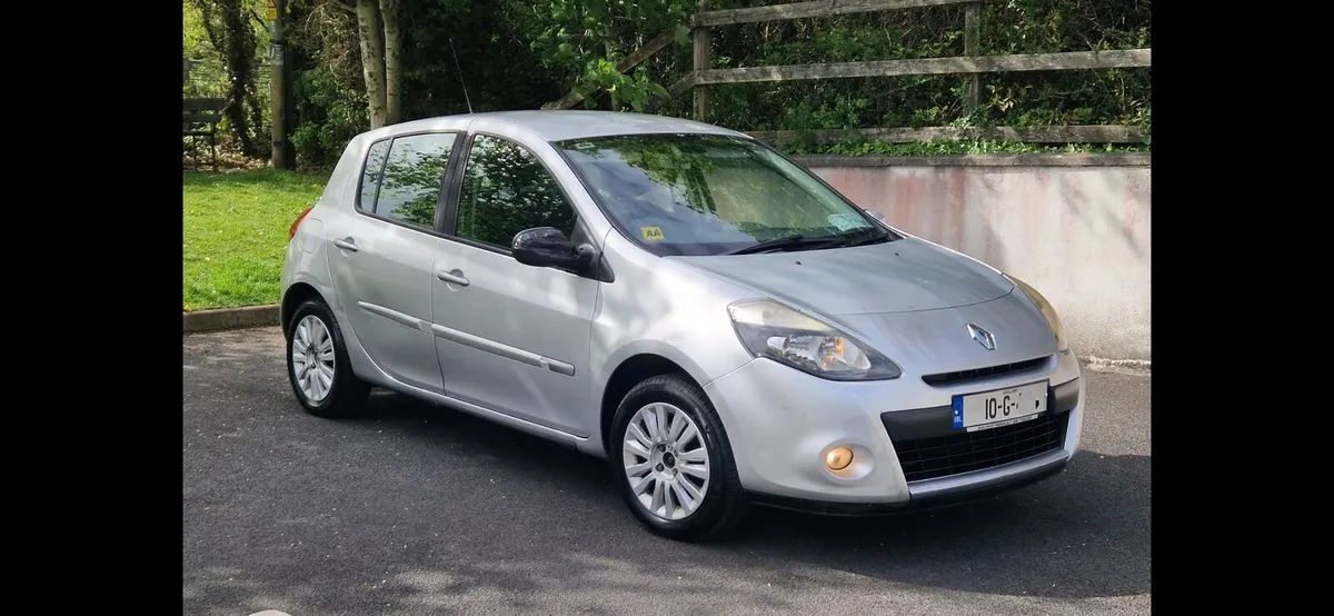 10 Renault Clio Tested&Taxed ..103k kms - Image 3