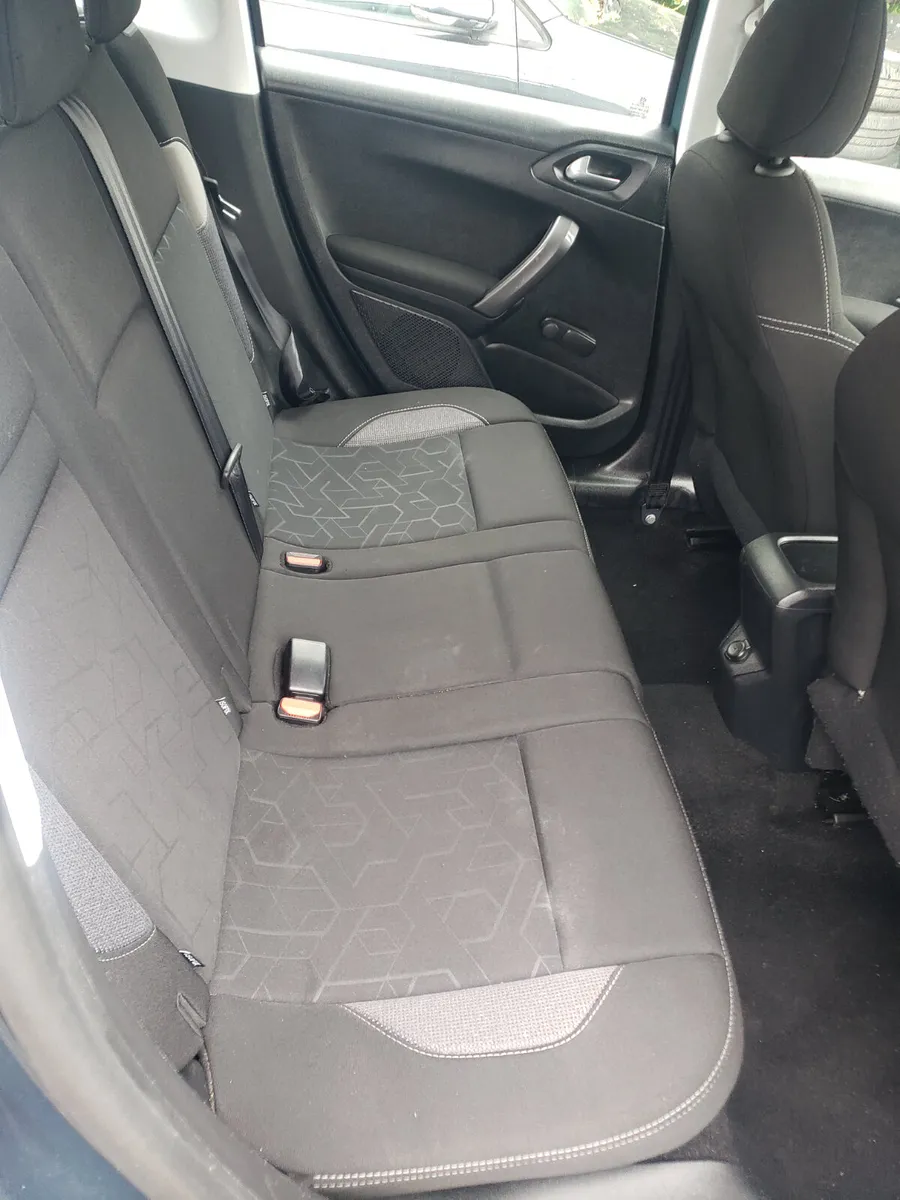 Peugeot 2008 2017 - Image 3