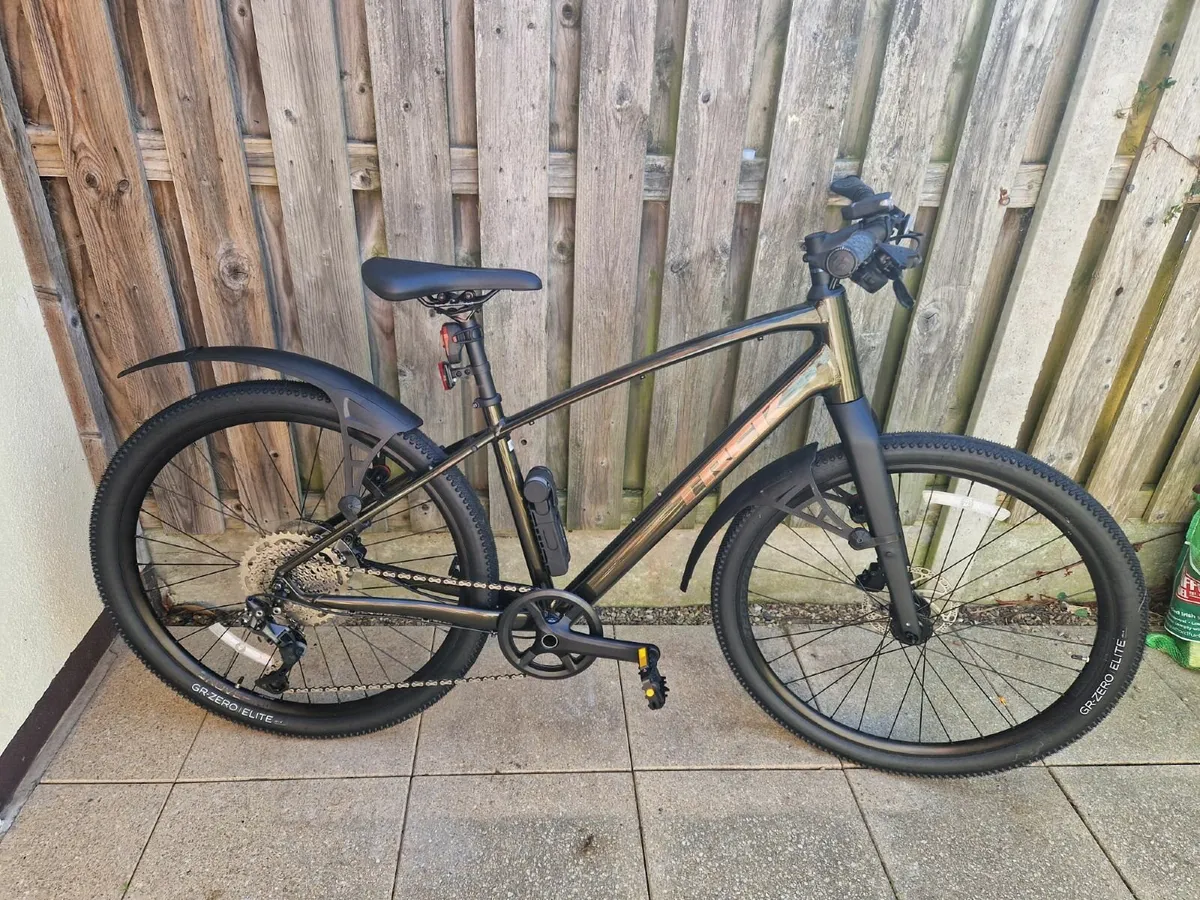 Trek DS3 - Bicycle, cover and helmet - Image 4