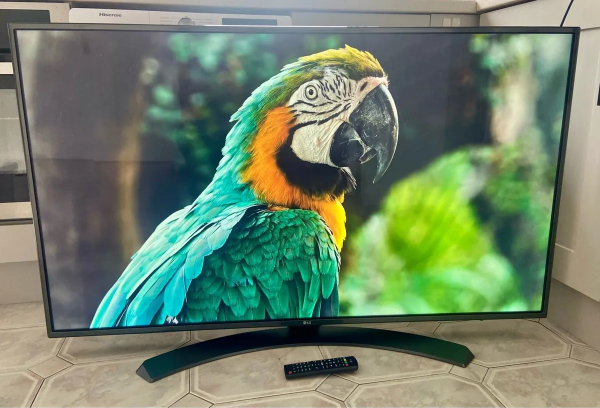 LG 55 inches 4K SMART TV - Image 4