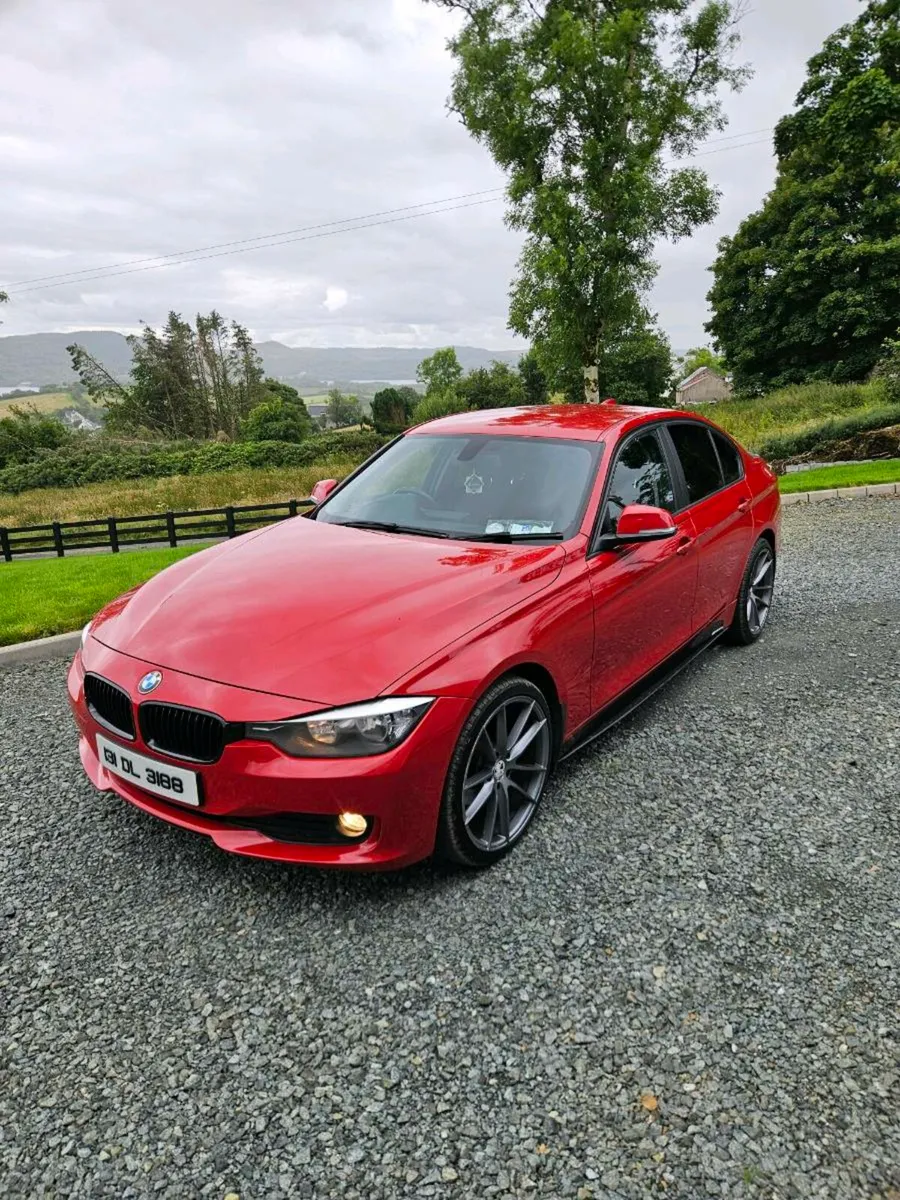 BMW 320d - Image 1