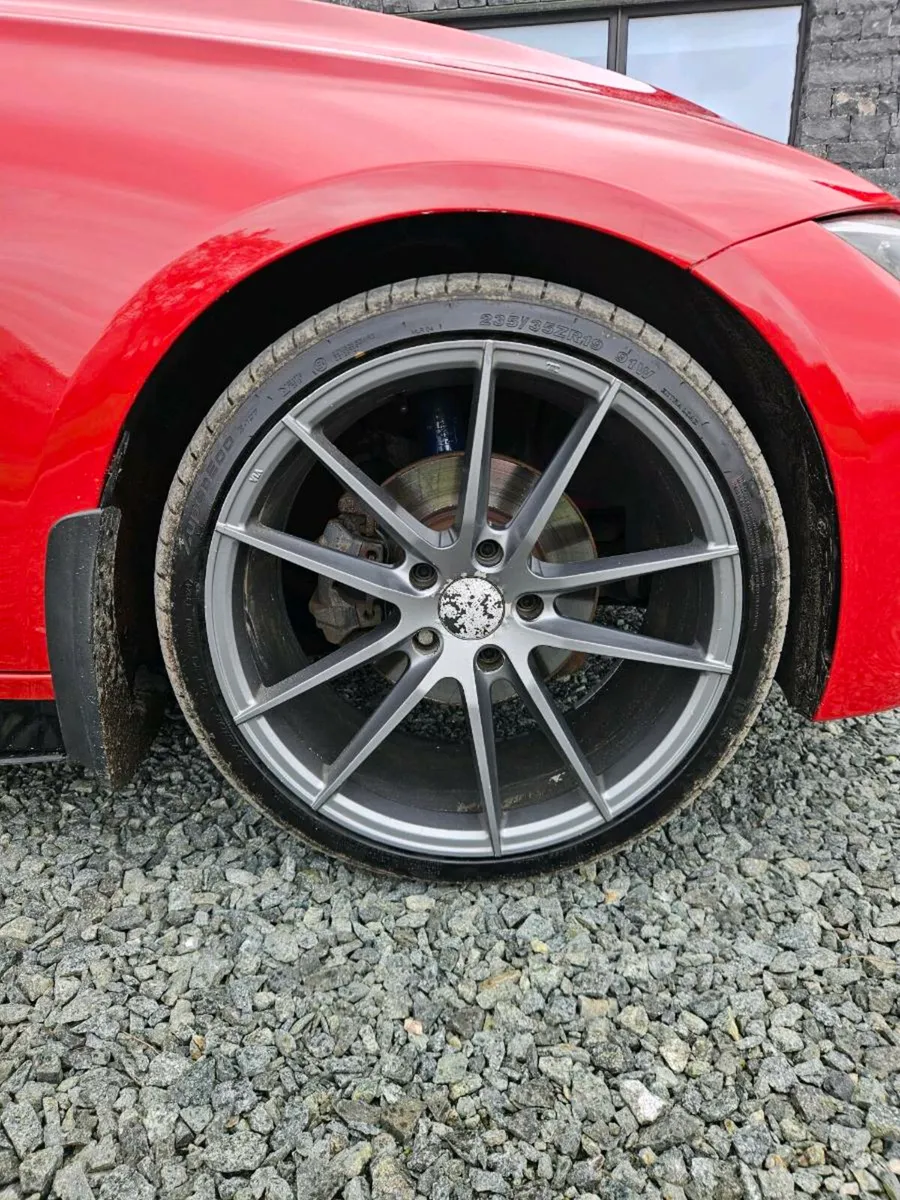 BMW 320d - Image 2