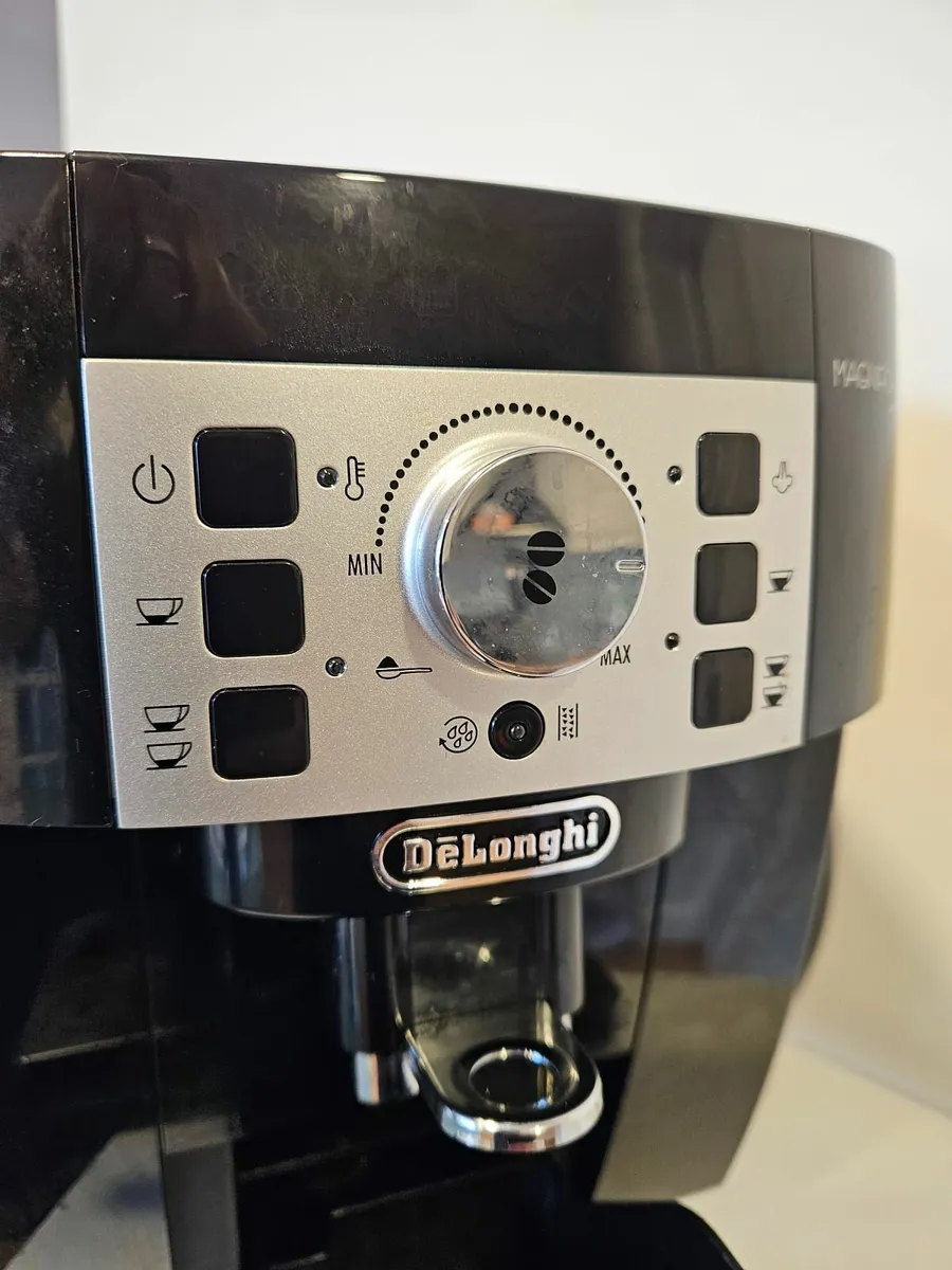 DeLonghi MagnificaS Espresso coffee machine - Image 3