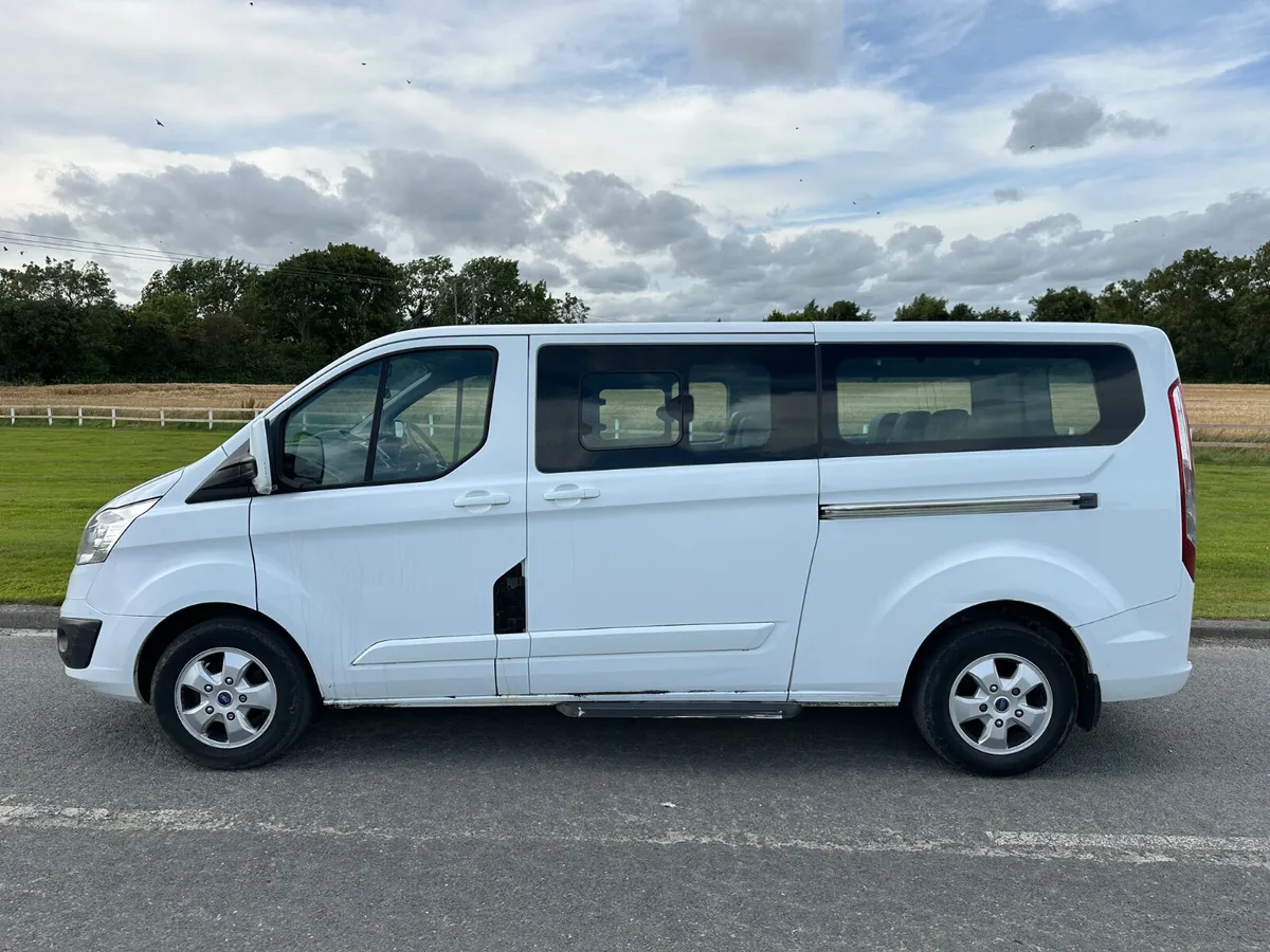 Ford Tourneo Limited 2015 - Image 4