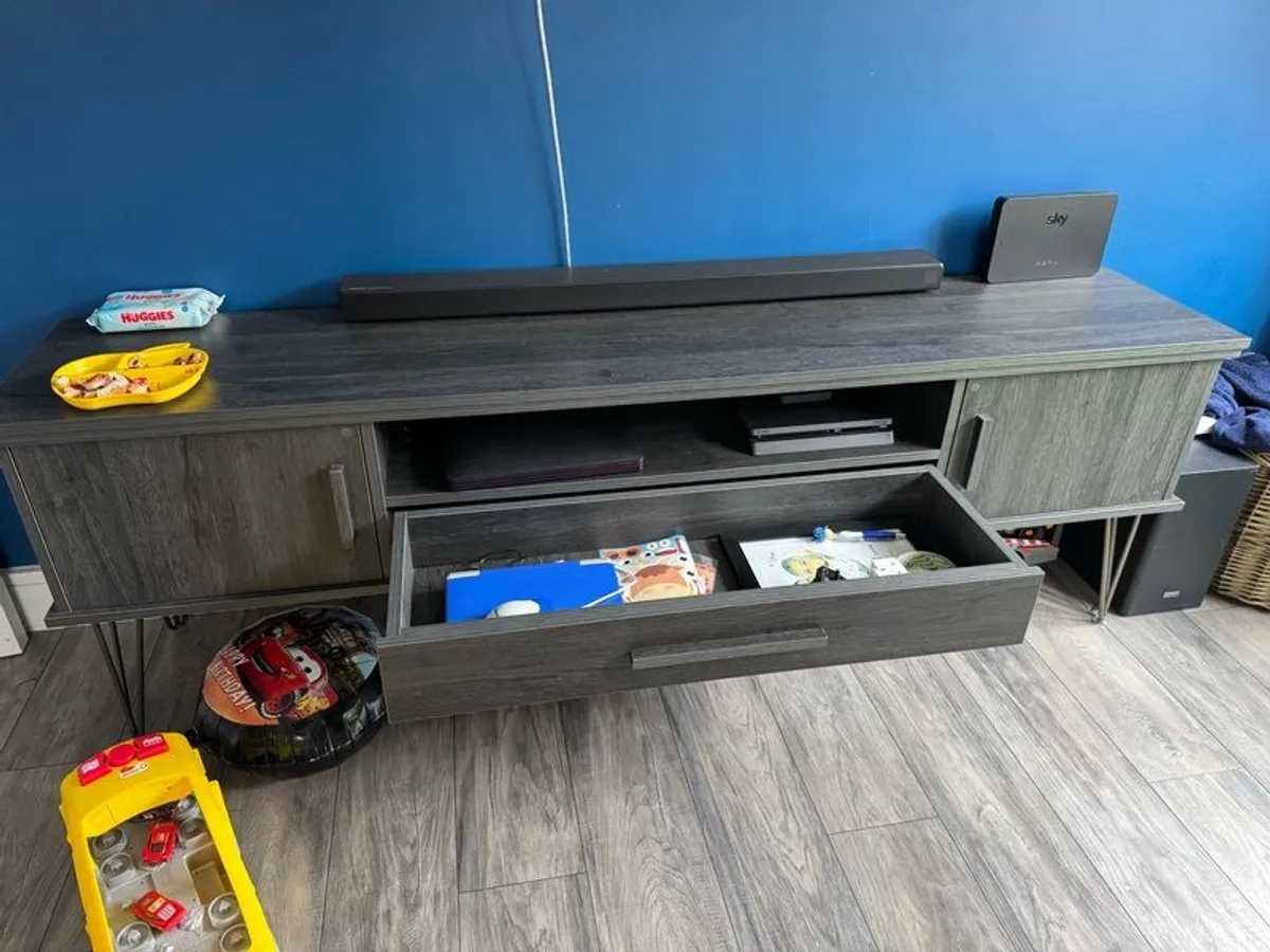 Modern TV Unit - Image 4