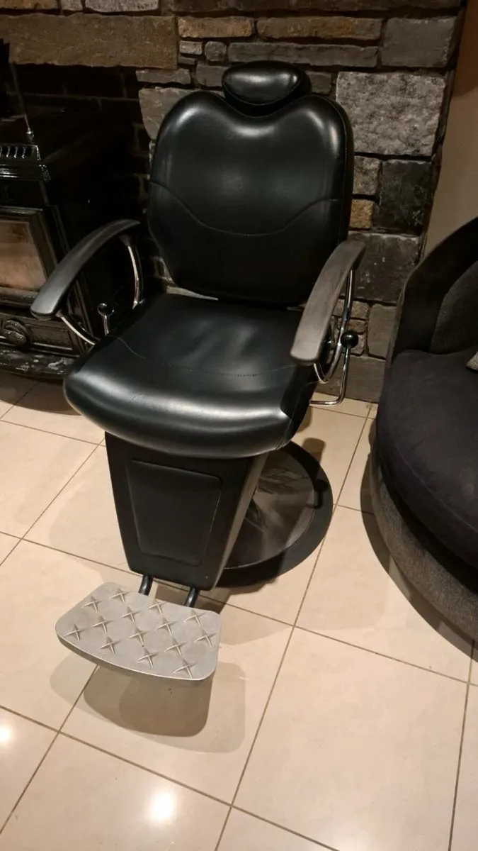 Barber  chair - Image 2