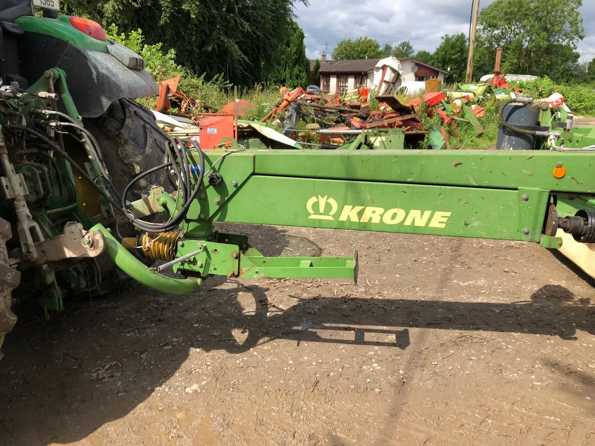 Krone 3201 trailed mower with grouper - Image 4