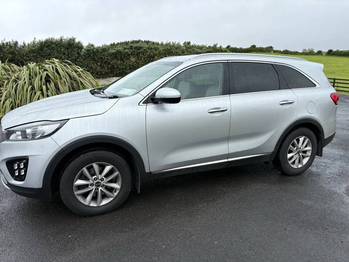 Kia Sorento - Image 3