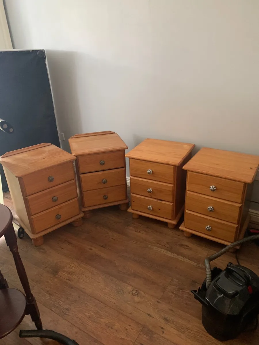 Lockers - Image 1