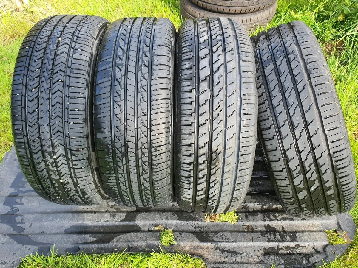 16'' Kia/Hyundai aloys with good tyres 205/55 R16 - Image 1
