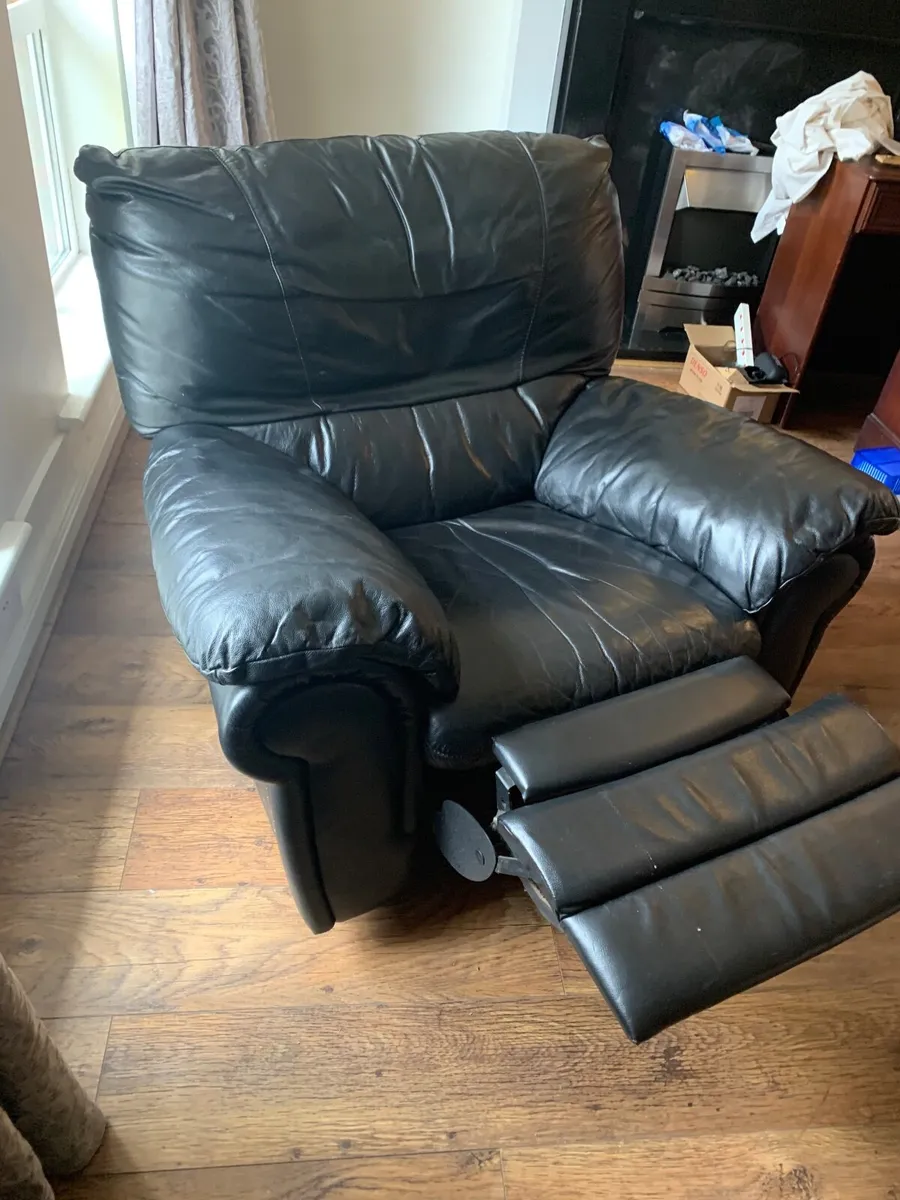 Armchair - Image 4