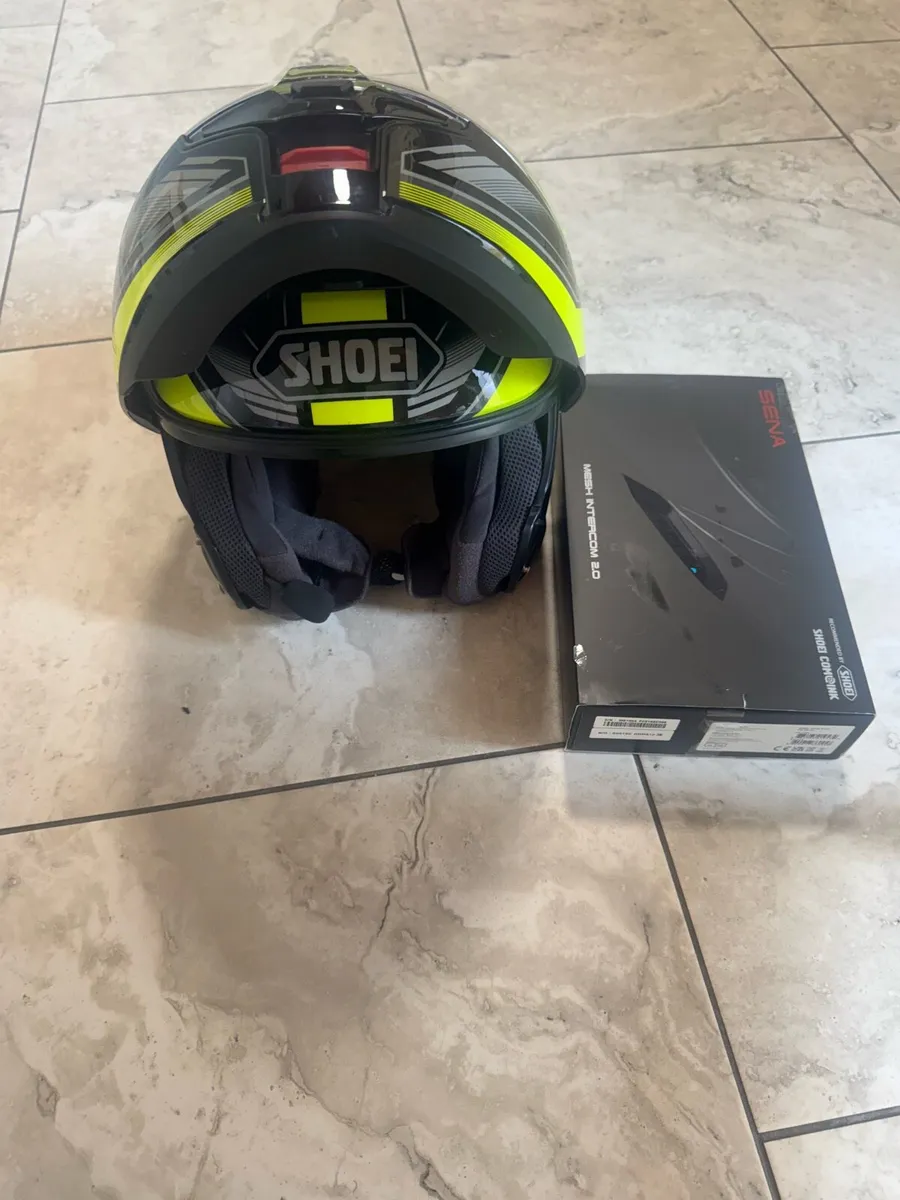 Shoei neotec3 helmet - Image 4