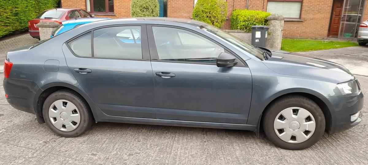 Skoda Octavia 2017 - Image 4