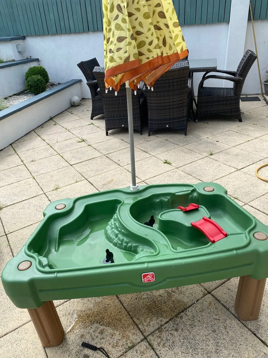 sand table & water table - Image 1