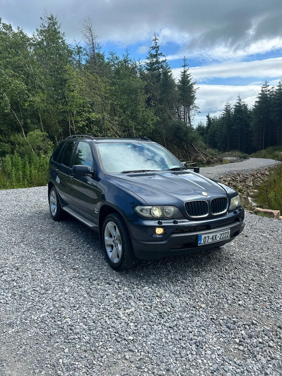 BMW E53 X5 - Image 1