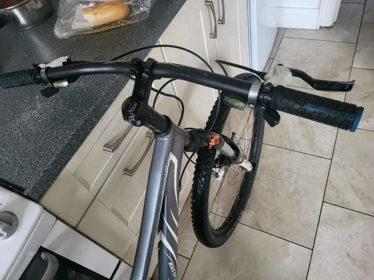 Boys mountain bike - Image 3