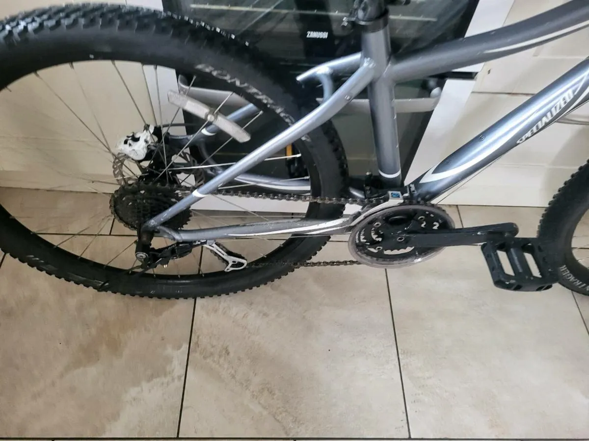 Boys mountain bike - Image 4