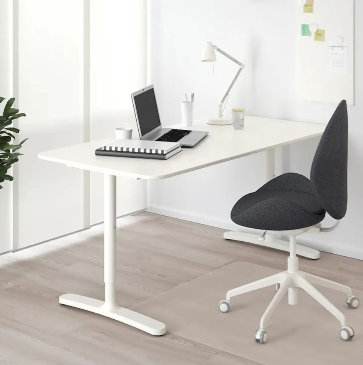 IKEA Desk - BARGAIN - Image 1