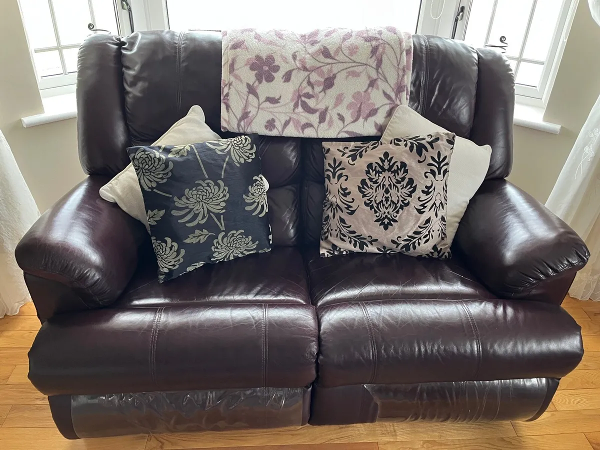 3 & 2 seater leather reclining couches - Image 3