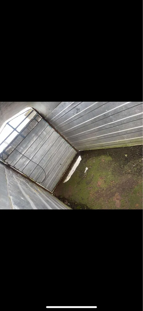 Twin Axle cattle trailer- Solid Frame- Needs Work - Image 2