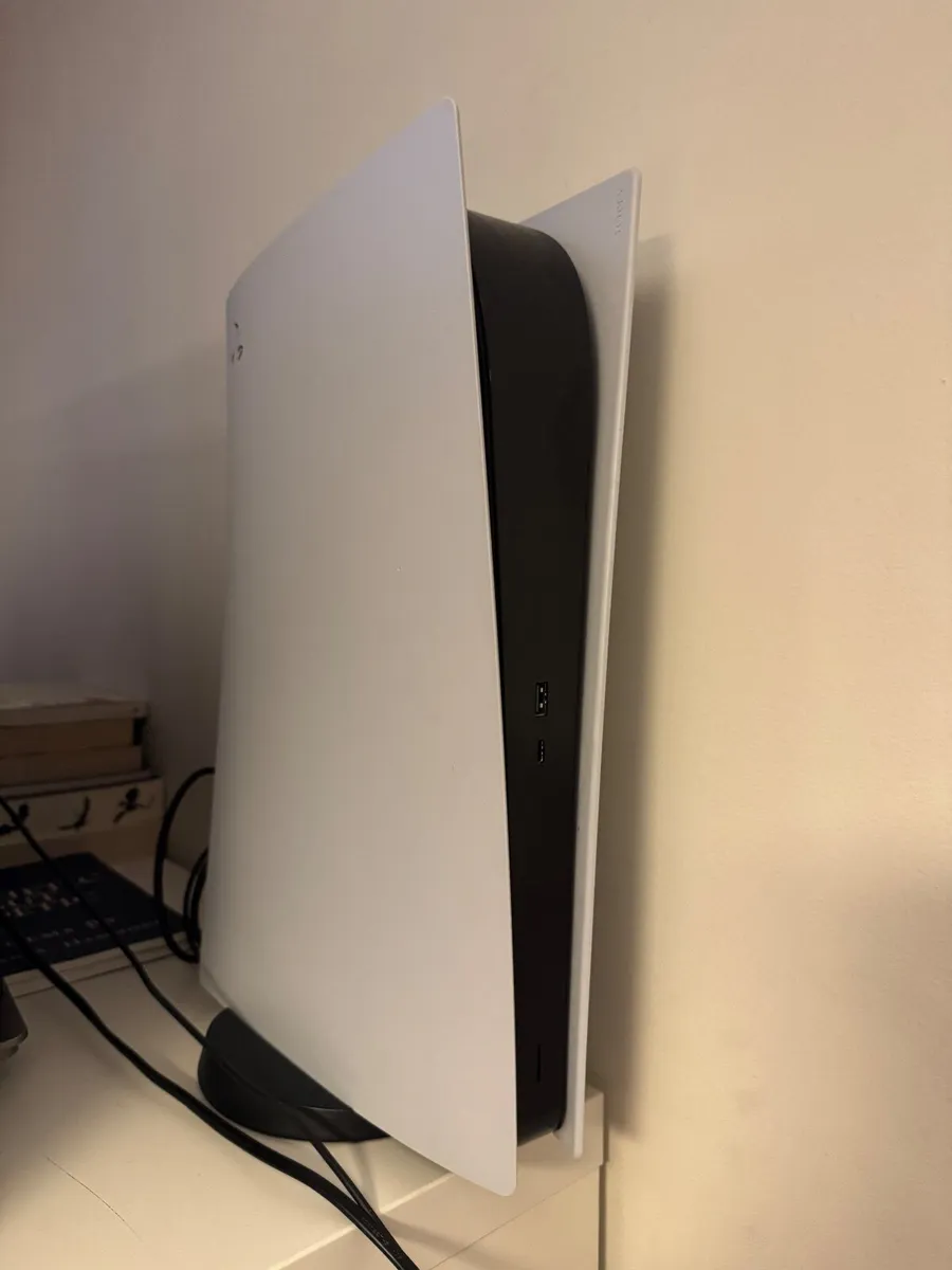 PlayStation 5 (Perfect Condition) + 2 Controllers - Image 1