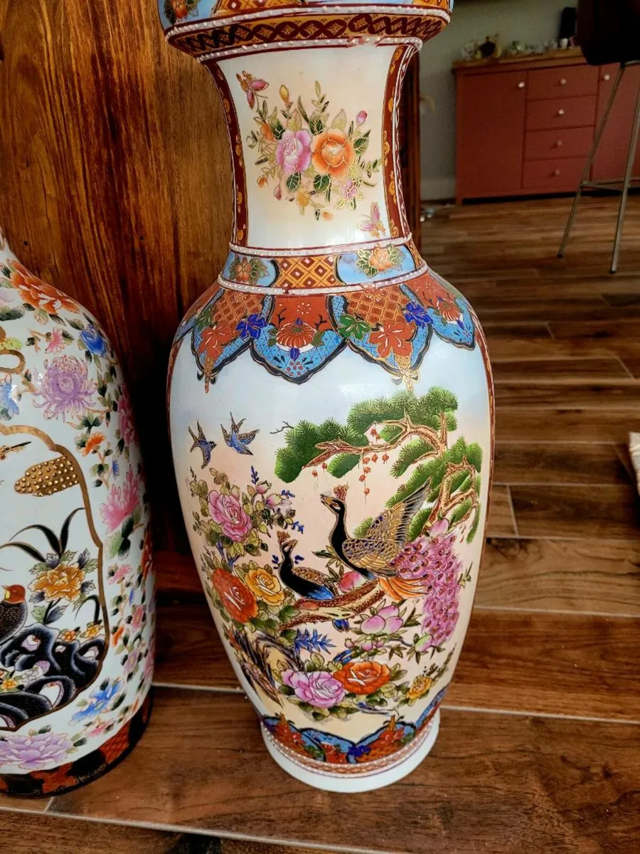 Pair of Satsuma Vases - Image 2