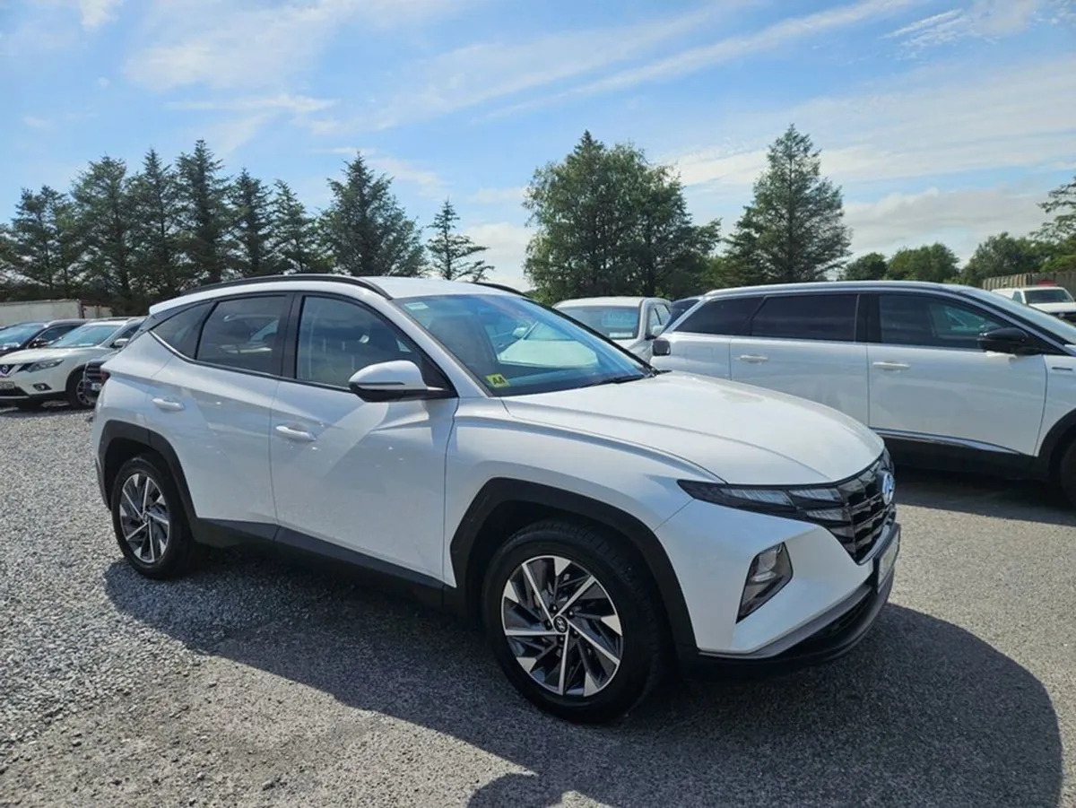 Hyundai Tucson Executive 5DR - Image 1