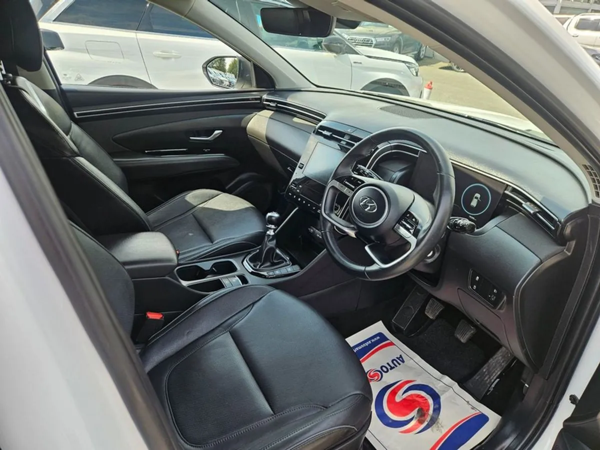 Hyundai Tucson Executive 5DR - Image 2