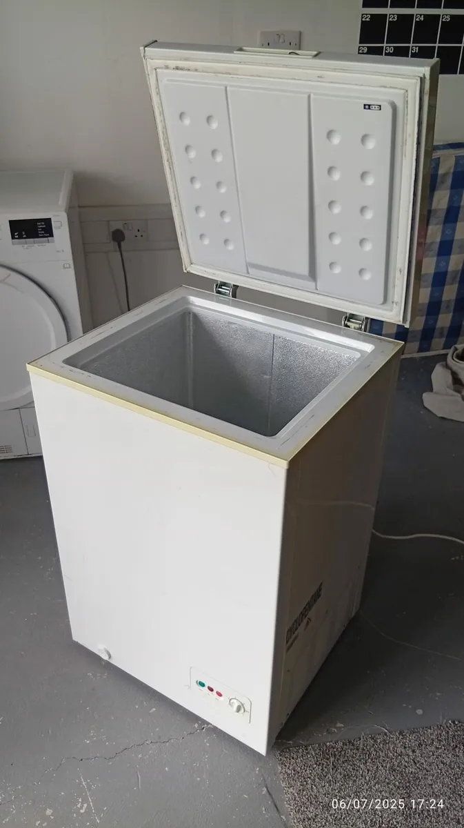 Chest Freezer - Image 1