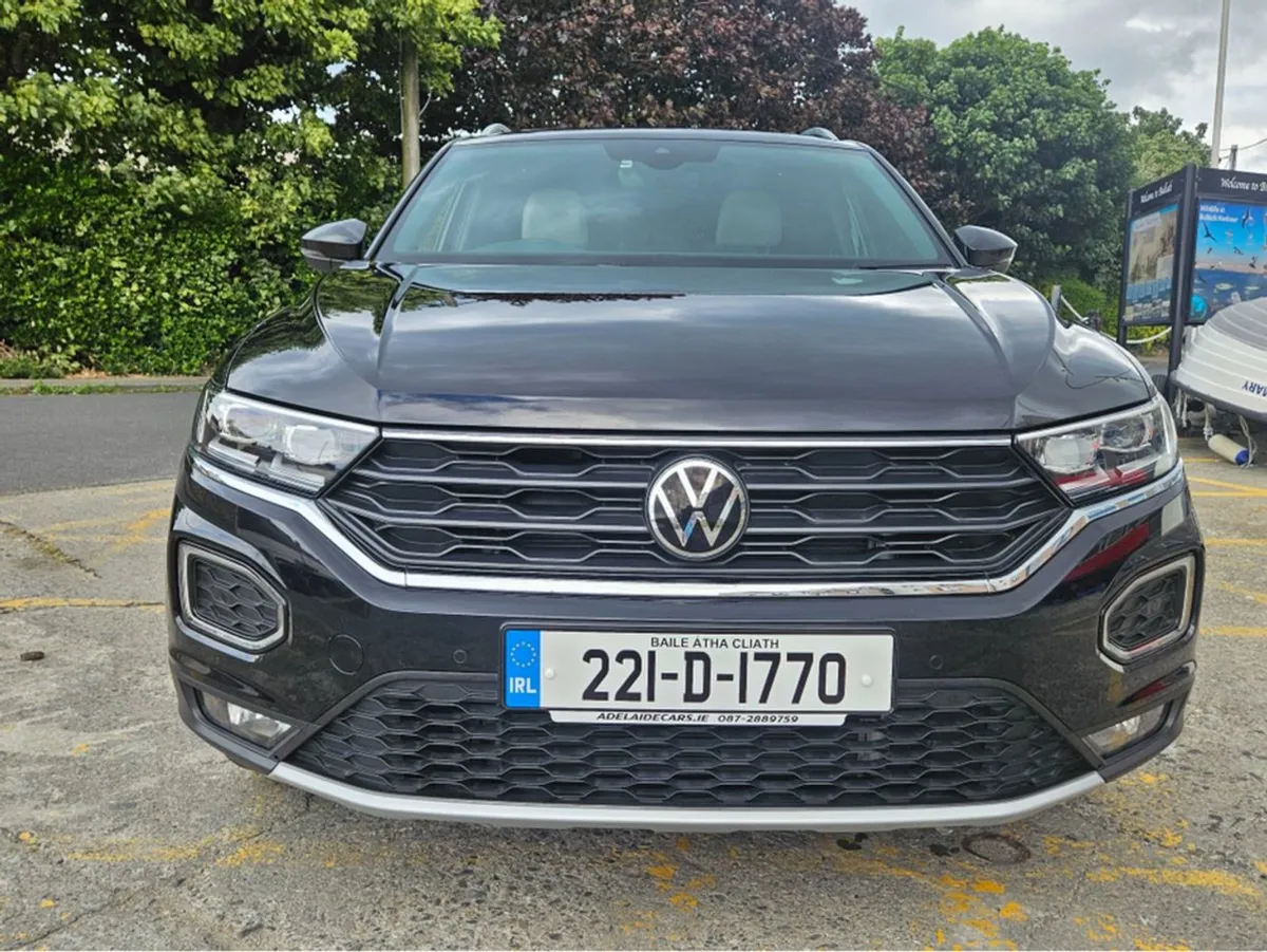 Volkswagen T-Roc Sport 1.5 TSI Manual 6speed FWD - Image 2
