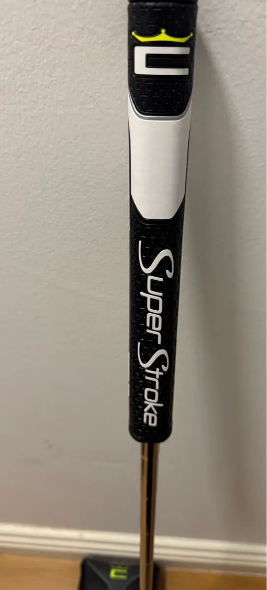 Cobra King Agera putter - Image 3