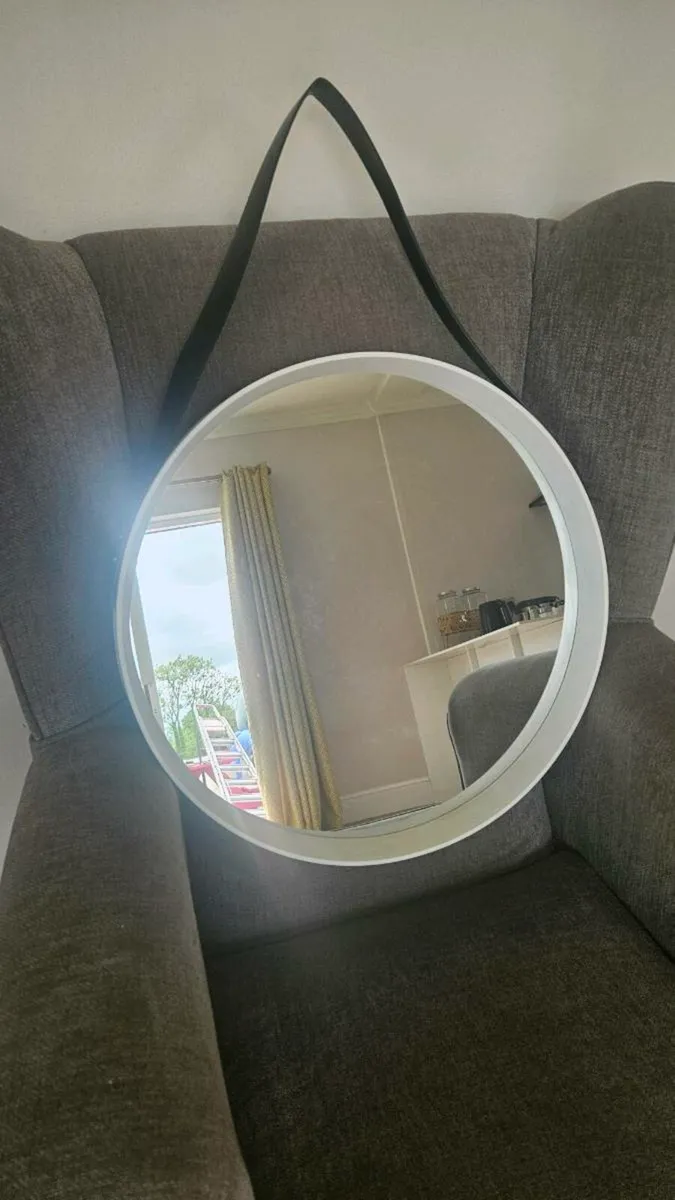 Mirror - Image 2
