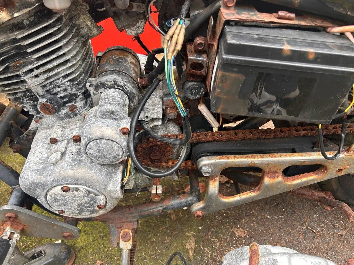 Yamaha XV125 Virago - Image 3