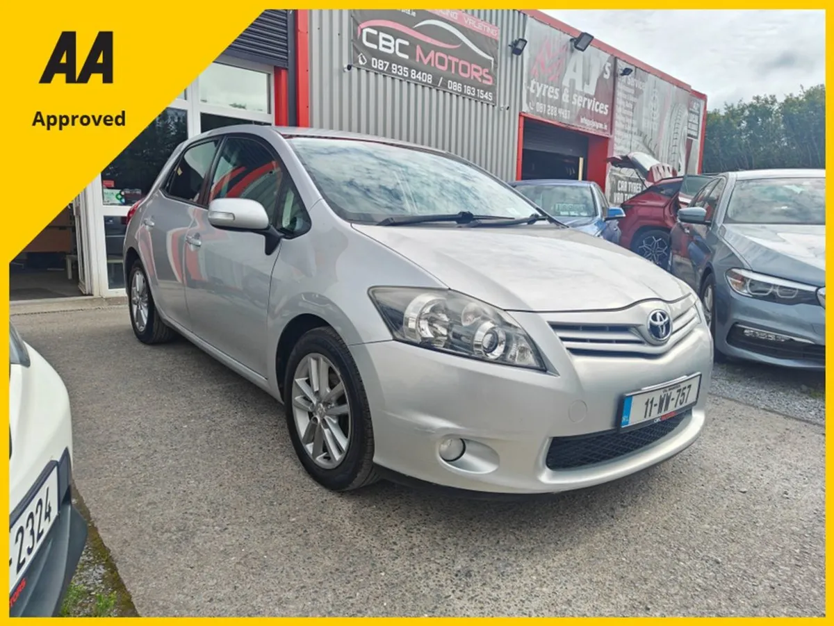 Toyota Auris 1.4 D-4d Sport Auto - Image 2