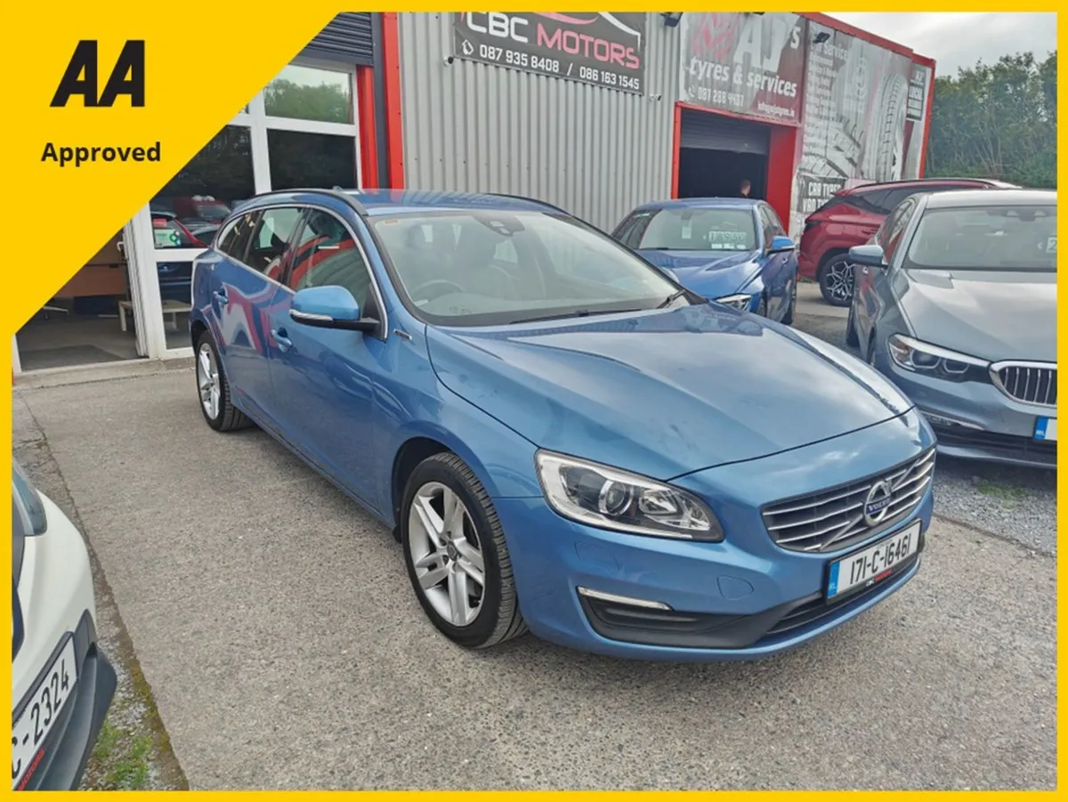 Volvo V60 2.4d D5 SE NAV Twin Engine Auto - Image 1