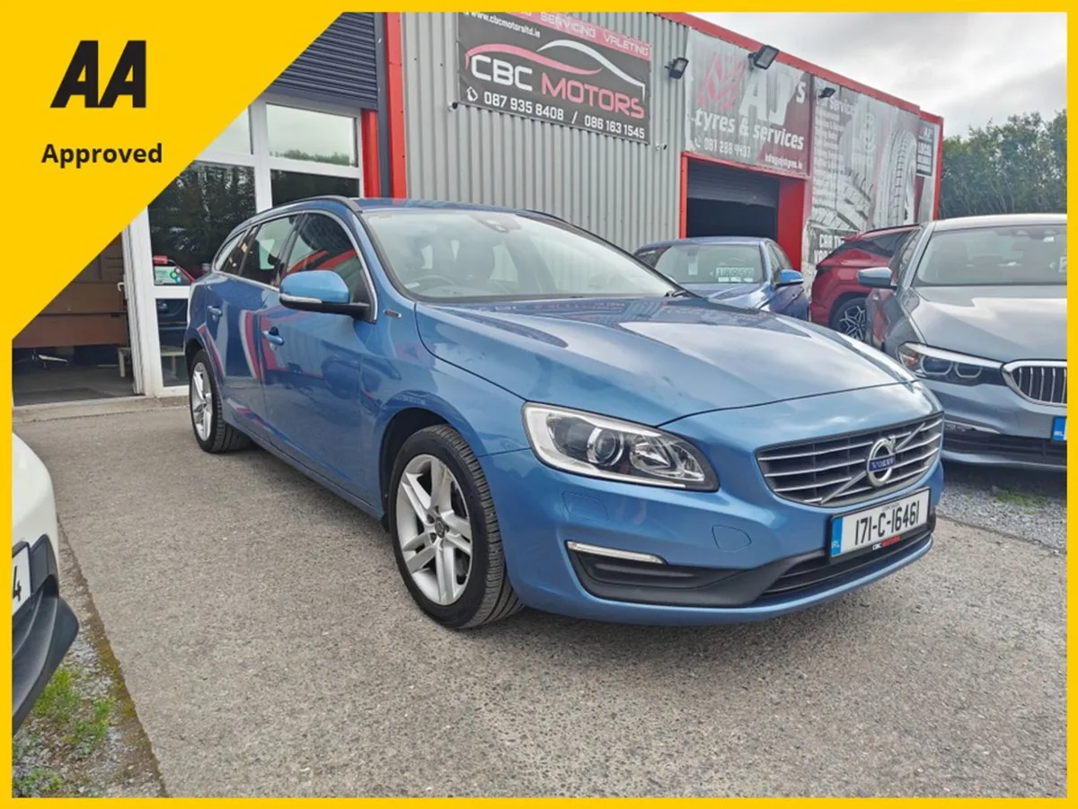 Volvo V60 2.4d D5 SE NAV Twin Engine Auto - Image 2
