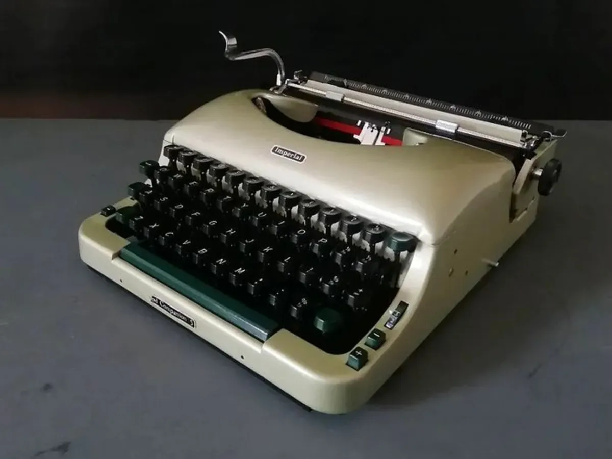 Imperial Good Companion 5 typewriter - Fully Resto - Image 2